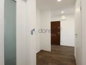 Pronájem bytu 3+kk, Praha, Třeboradická, 68 m2