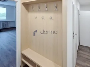 Pronájem bytu 3+kk, Praha, Třeboradická, 68 m2