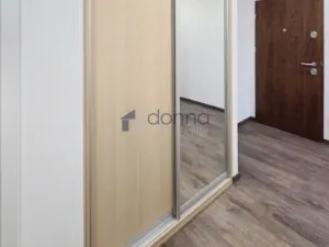 Pronájem bytu 3+kk, Praha, Třeboradická, 68 m2