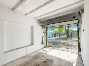 Pronájem garáže, Chomutov, Pod Strážištěm, 17 m2