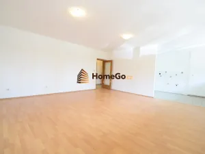 Pronájem bytu 1+kk, Praha - Troja, K Haltýři, 53 m2