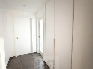 Pronájem bytu 2+kk, Praha - Modřany, Mezi vodami, 58 m2