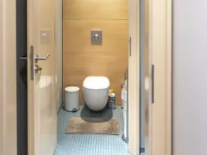 Pronájem bytu 2+kk, Praha - Karlín, Rohanské nábřeží, 59 m2