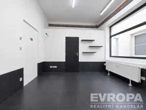 Pronájem výrobních prostor, Nová Paka, okres jičín, 200 m2