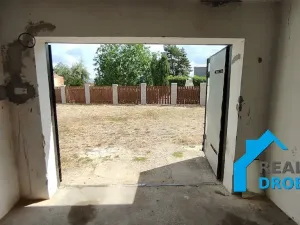 Prodej garáže, Lom, Vrchlického, 21 m2