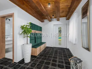 Pronájem chalupy, Horní Planá - Pernek, 156 m2