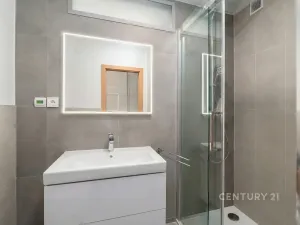 Pronájem bytu 4+kk, Liberec, Ostravská, 70 m2