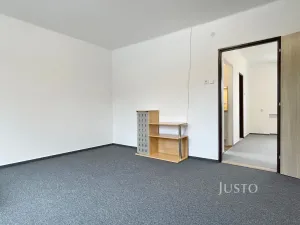 Pronájem bytu 3+1, Praha, Za humny, 66 m2