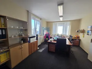 Pronájem kanceláře, Nýřany, Šůlova, 312 m2
