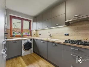 Prodej bytu 3+1, Hradec Králové, Skupova, 71 m2