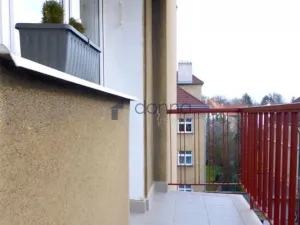 Pronájem bytu 3+1, Praha, Viklefova, 96 m2