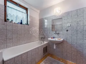 Prodej rodinného domu, Starovice, 300 m2