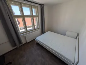 Pronájem pokoje, Praha - Smíchov, Vltavská, 11 m2