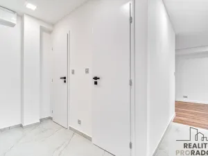 Prodej bytu 2+kk, Ostrava - Poruba, Průběžná, 45 m2