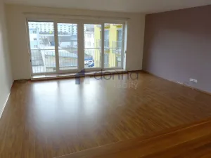 Pronájem bytu 2+kk, Praha, Na Harfě, 82 m2