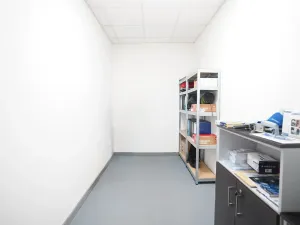 Pronájem kanceláře, Bystřany, Teplická, 420 m2