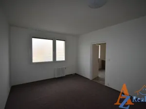 Pronájem bytu 1+1, Chomutov, Dřínovská, 35 m2