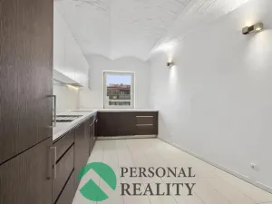 Pronájem bytu 3+1, Praha, U akademie, 130 m2