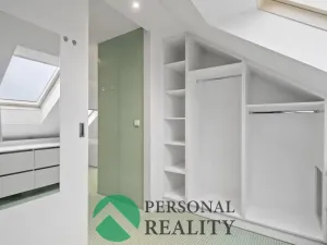 Pronájem bytu 3+1, Praha, U akademie, 130 m2