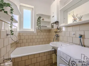 Prodej bytu 3+1, Ostrava, Viktora Huga, 74 m2