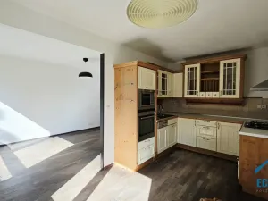 Pronájem bytu 3+1, Praha, Plamínkové, 67 m2