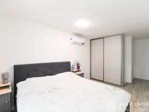 Pronájem bytu 2+kk, Praha - Vinohrady, Mánesova, 46 m2