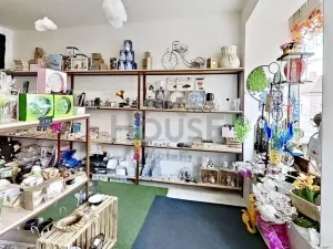 Pronájem obchodního prostoru, Praha - Kobylisy, Klapkova, 40 m2