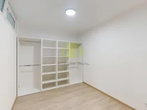 Pronájem bytu 2+kk, Olomouc, Janského, 63 m2