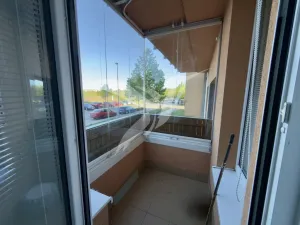 Pronájem bytu 1+kk, Praha - Střížkov, Zásadská, 43 m2