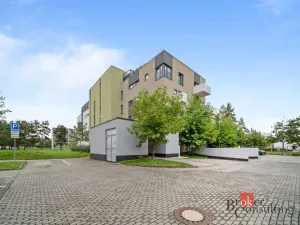 Pronájem bytu 1+kk, Hradec Králové - Nový Hradec Králové, Kejzlarova, 31 m2