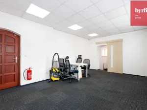 Pronájem kanceláře, Opava, Pekařská, 273 m2