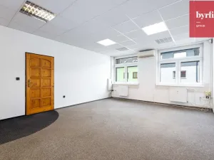 Pronájem kanceláře, Opava, Pekařská, 273 m2