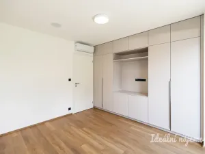Pronájem bytu 2+kk, Praha - Třeboradice, U Slaviborského dvora, 56 m2
