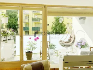 Pronájem bytu 3+kk, Praha, Jeseniova, 100 m2