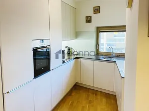 Pronájem bytu 3+kk, Praha, Jeseniova, 100 m2