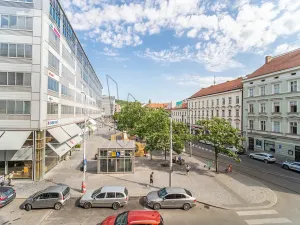 Pronájem bytu 1+kk, Praha - Smíchov, Nádražní, 28 m2