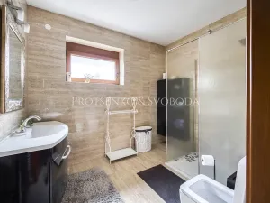 Prodej rodinného domu, Samopše, 642 m2