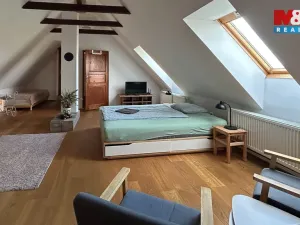 Prodej rodinného domu, Keblice, 290 m2