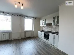 Pronájem bytu 1+kk, Praha - Letňany, Tupolevova, 26 m2