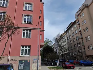 Pronájem garáže, Brno - Veveří, Grohova, 30 m2