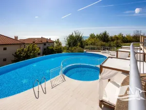 Prodej bytu 3+kk, Topola, Bulharsko, 160 m2