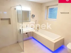 Pronájem rodinného domu, Zlín, Lešenská, 150 m2