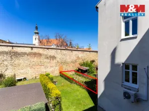 Prodej bytu 3+1, Kroměříž, Husovo náměstí, 92 m2