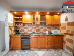 Prodej rodinného domu, Rynholec, nám. 1. máje, 561 m2