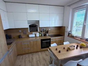 Prodej bytu 4+1, Ostrava, Bedřicha Nikodema, 85 m2