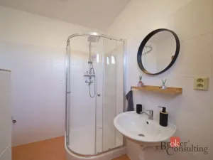 Prodej rodinného domu, Líšťany, V Poustkách, 85 m2