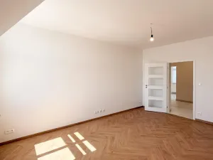 Pronájem bytu 2+kk, Praha - Vinohrady, Záhřebská, 19 m2