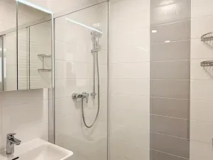 Pronájem bytu 2+kk, Praha - Vinohrady, Záhřebská, 19 m2