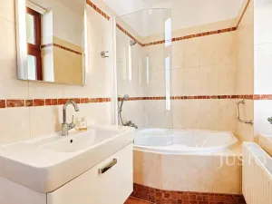 Prodej rodinného domu, Heřmaň, 257 m2