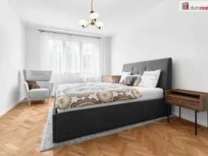 Prodej bytu 3+1, Karlovy Vary, Brigádníků, 67 m2